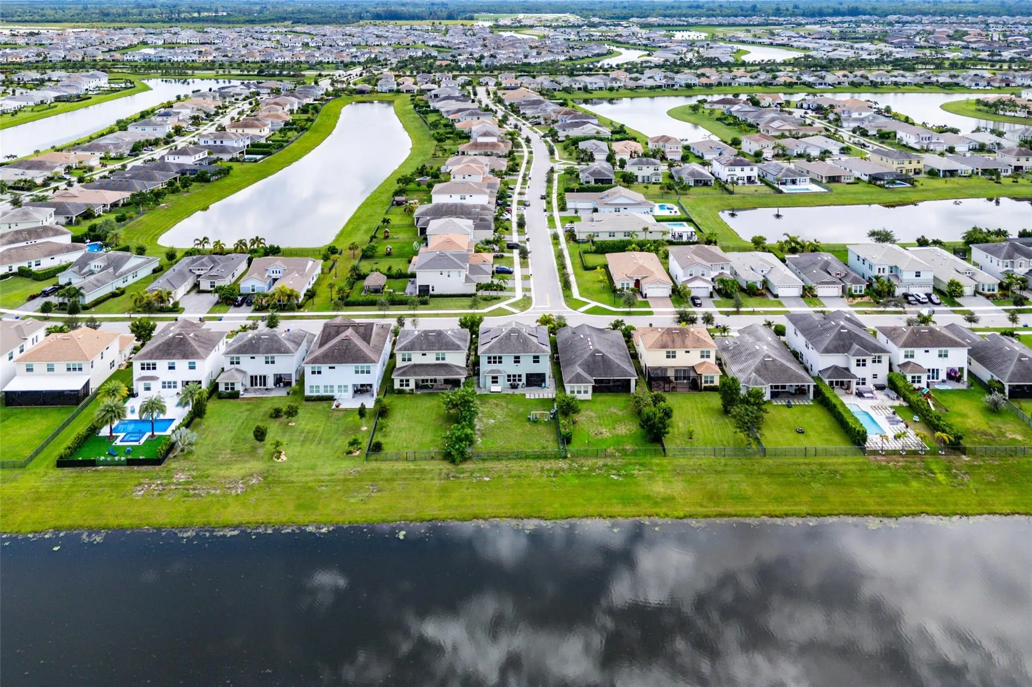 15406 Goldfinch Cir