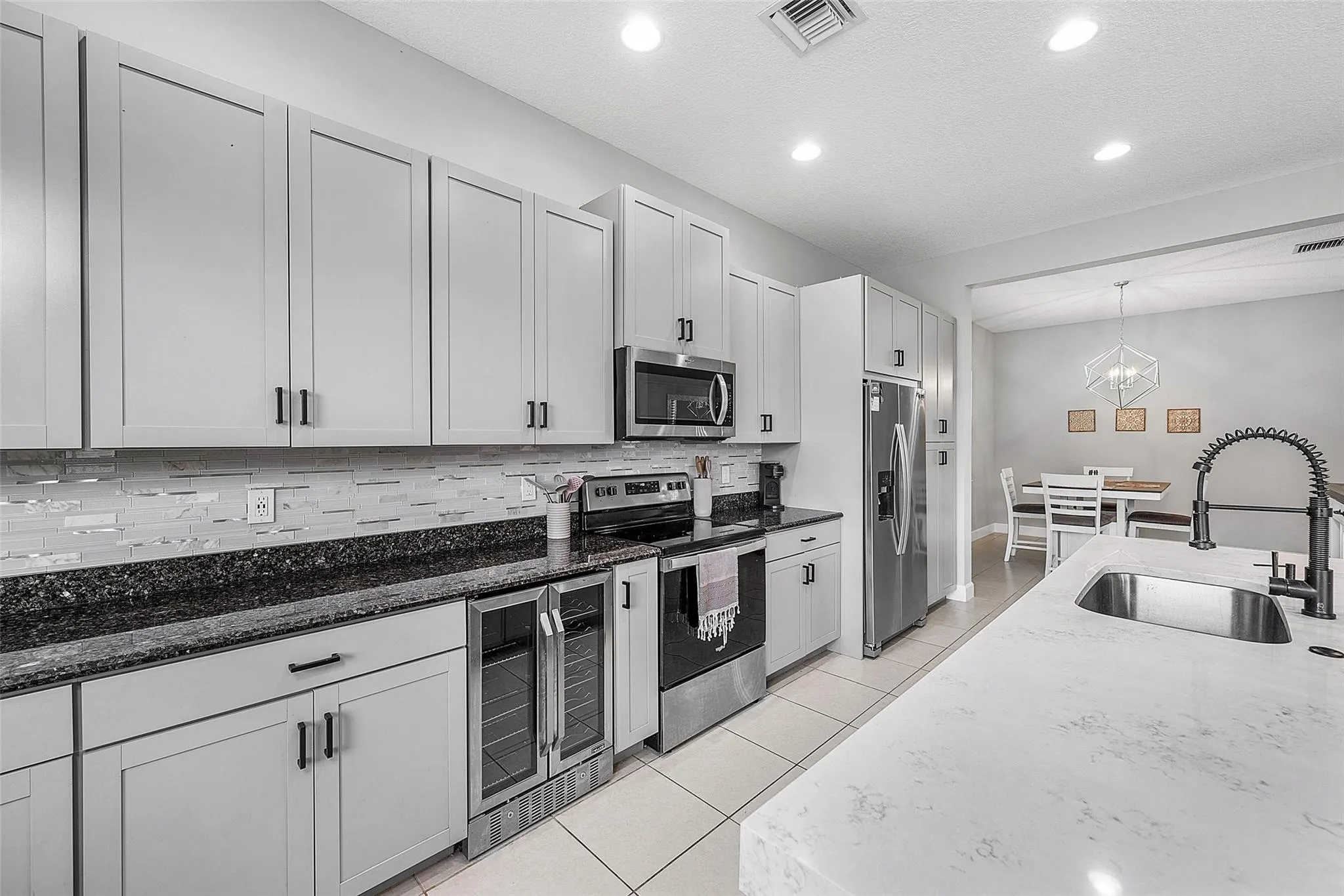 15406 Goldfinch Cir