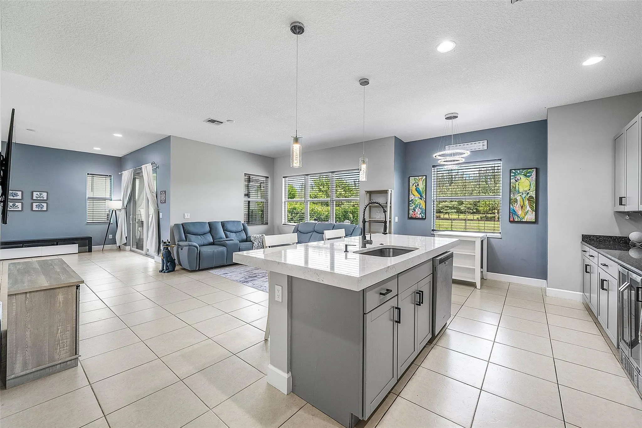 15406 Goldfinch Cir