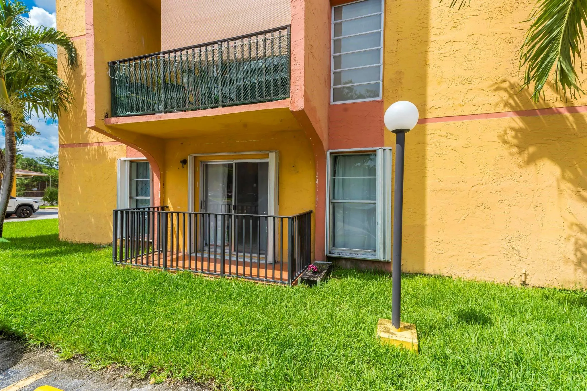 4805 NW 7th St, #105-15