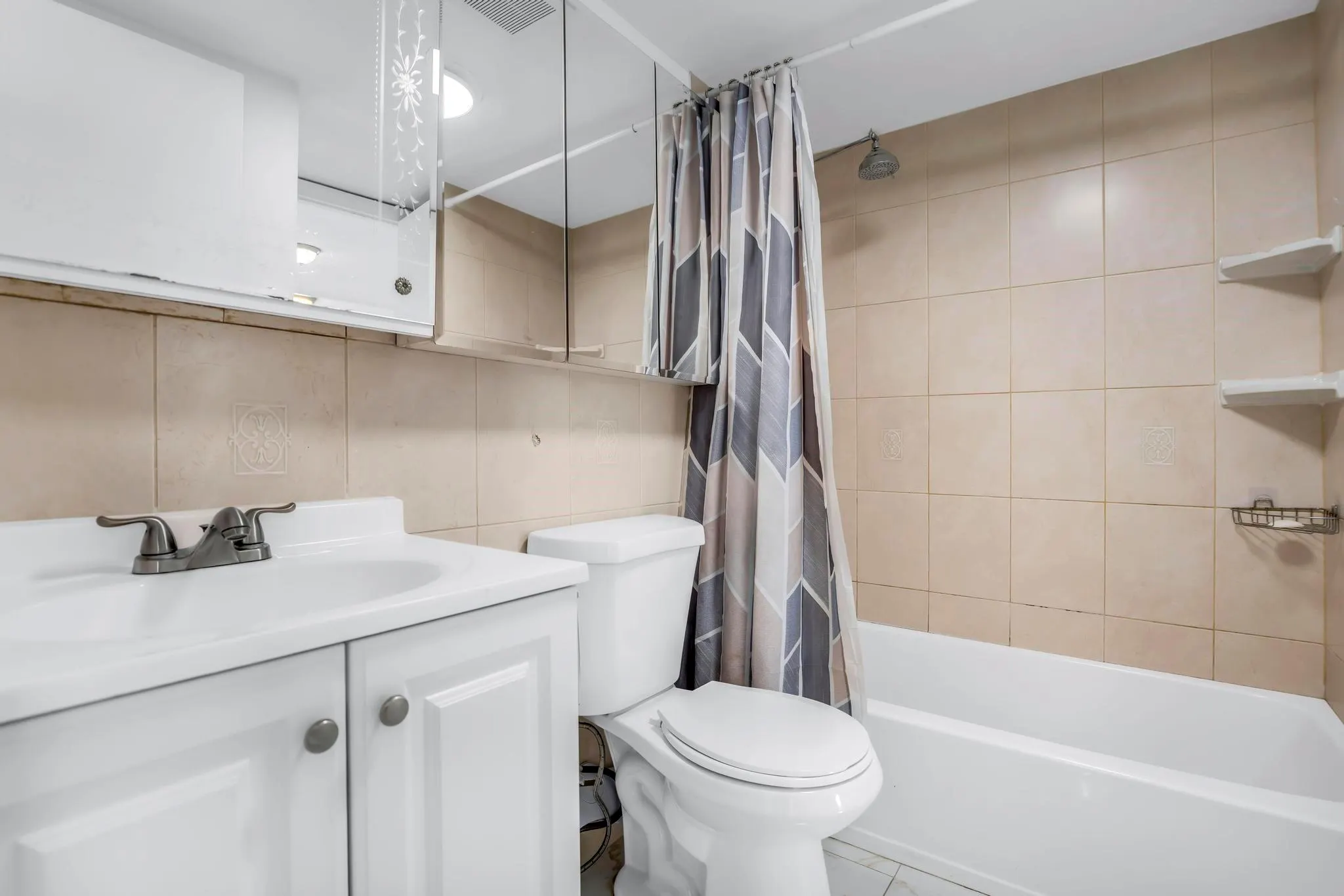 4805 NW 7th St, #105-15