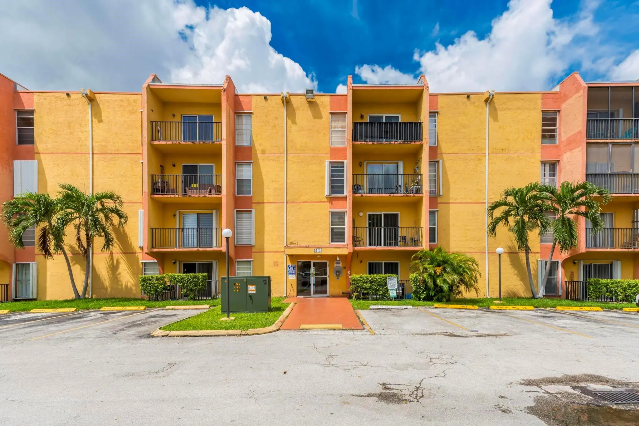 4805 NW 7th St, #105-15