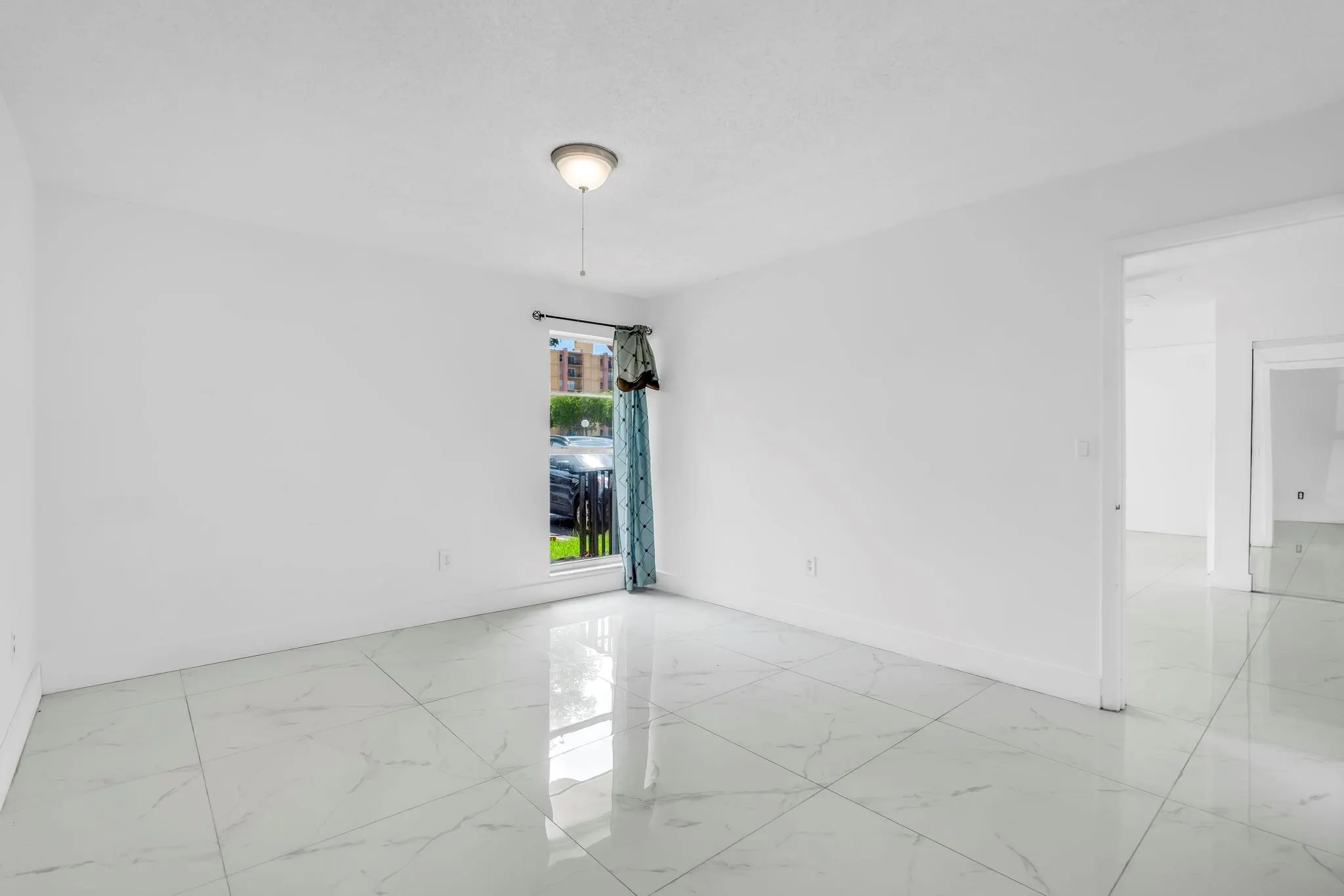 4805 NW 7th St, #105-15