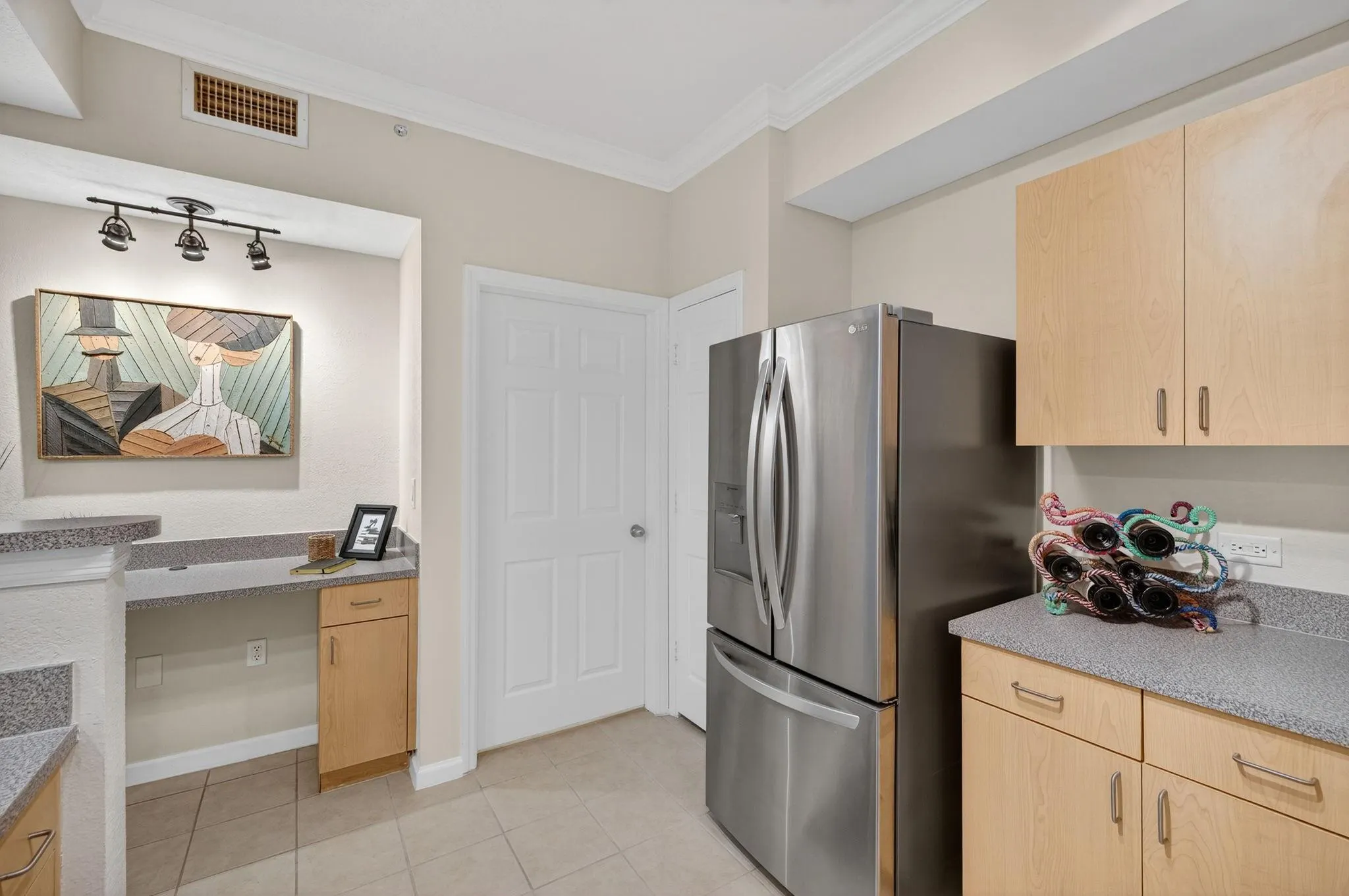 533 NE 3rd Ave, #531