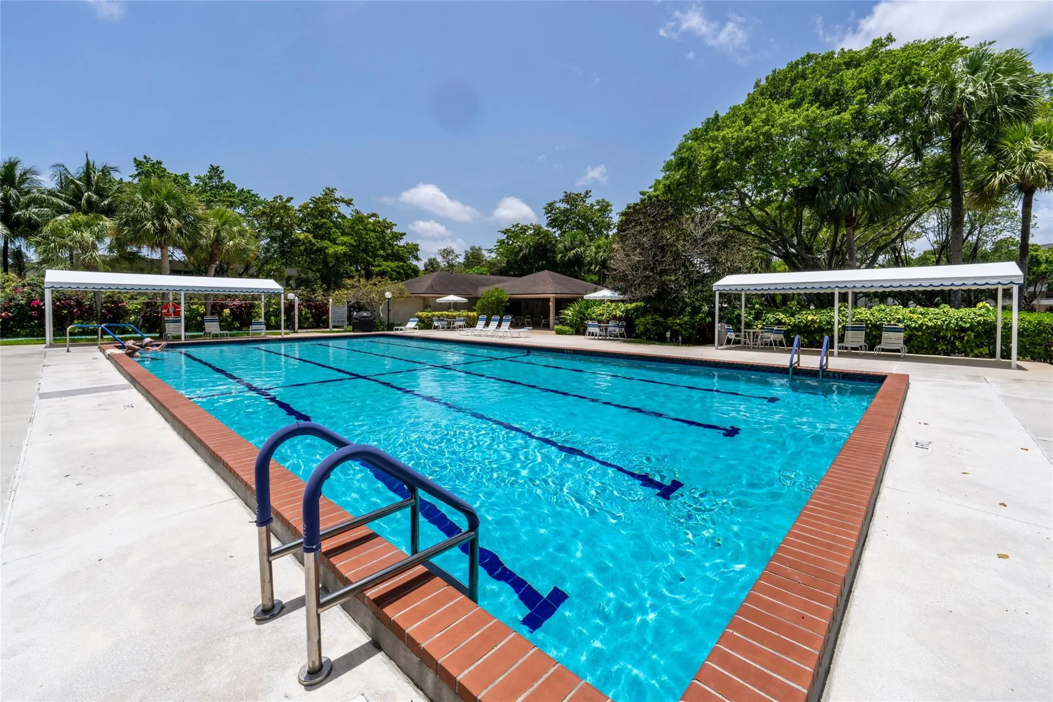 3960 Oaks Clubhouse Dr, #312
