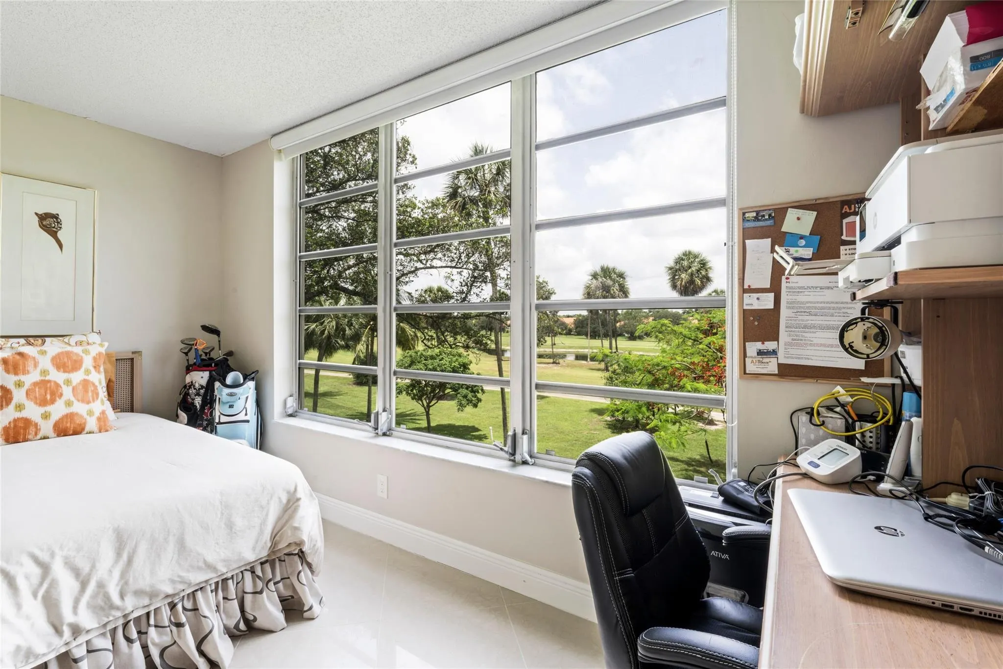 3960 Oaks Clubhouse Dr, #312