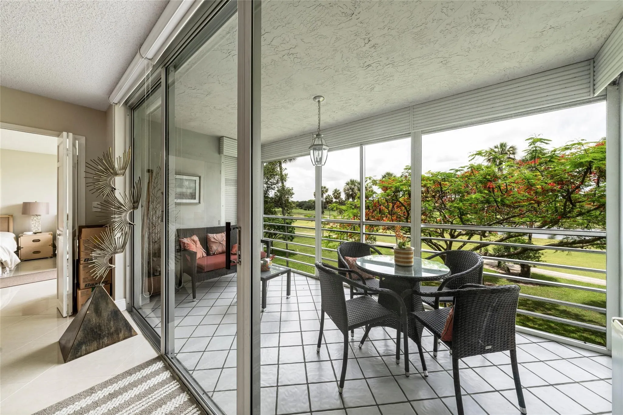 3960 Oaks Clubhouse Dr, #312