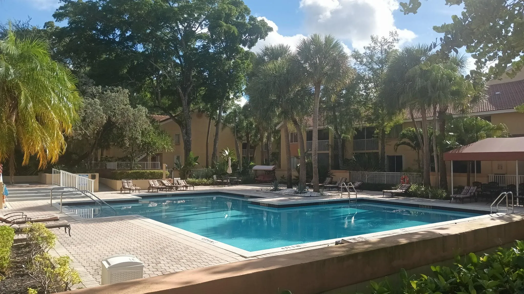 922 Coral Club Dr, #922