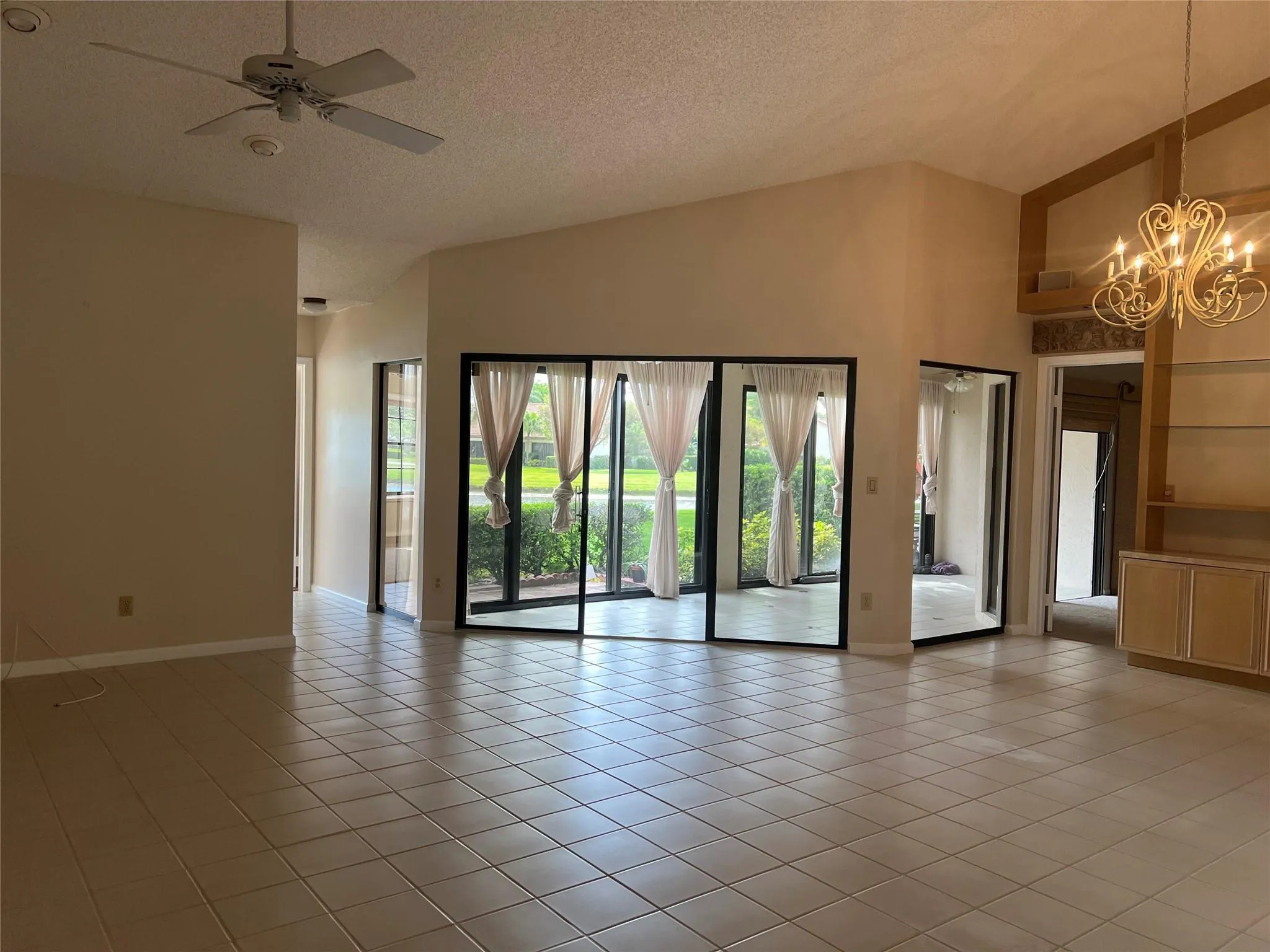5919 W Parkwalk Cir W