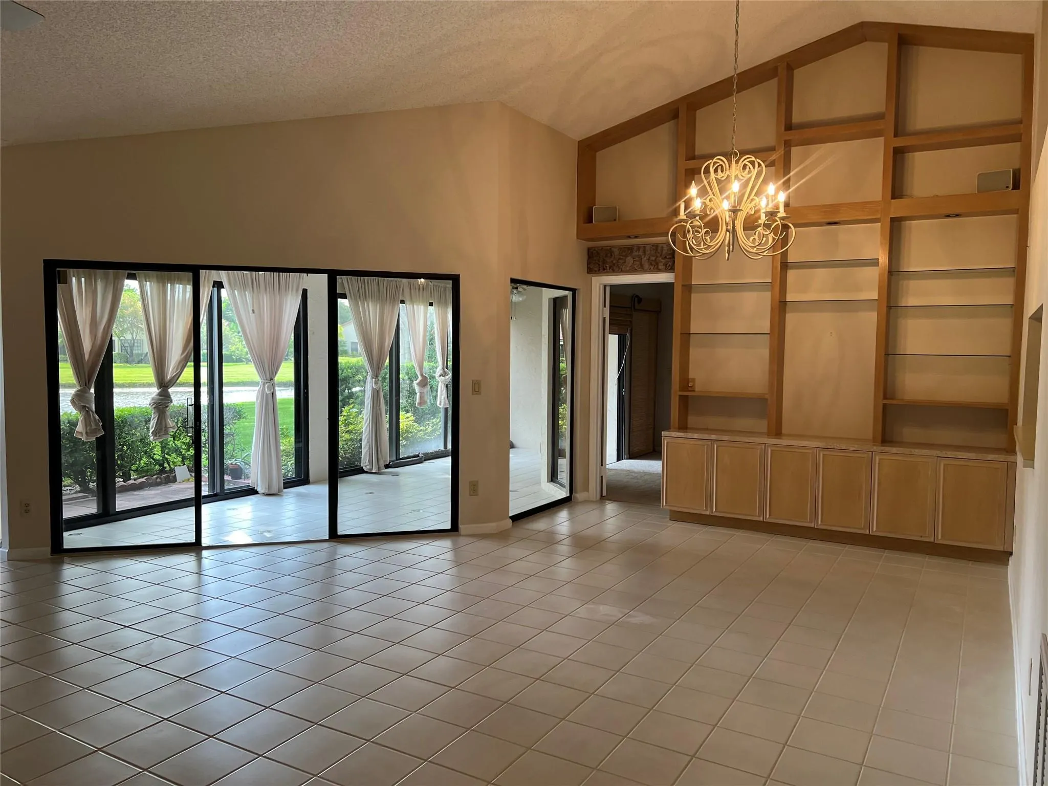 5919 W Parkwalk Cir W
