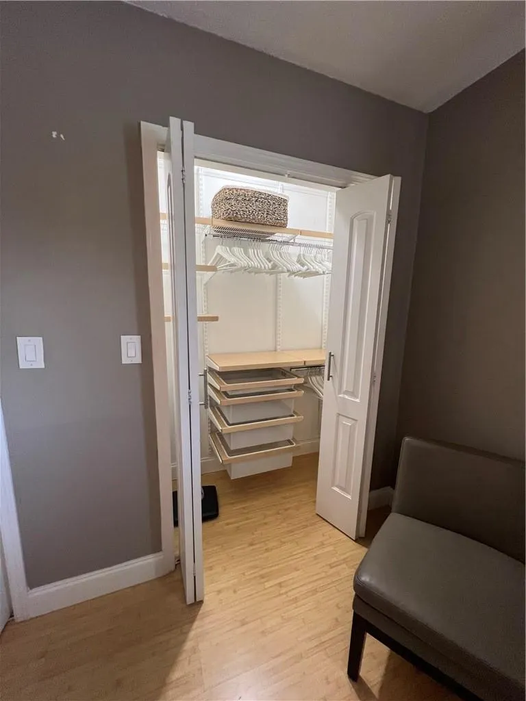 811 NE 14th Pl, #7