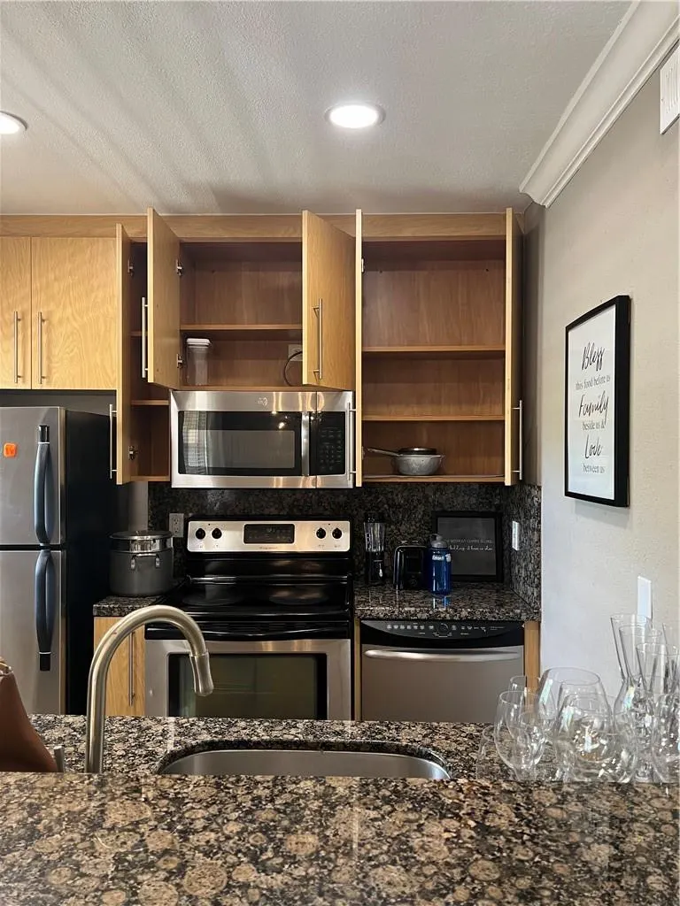 811 NE 14th Pl, #7