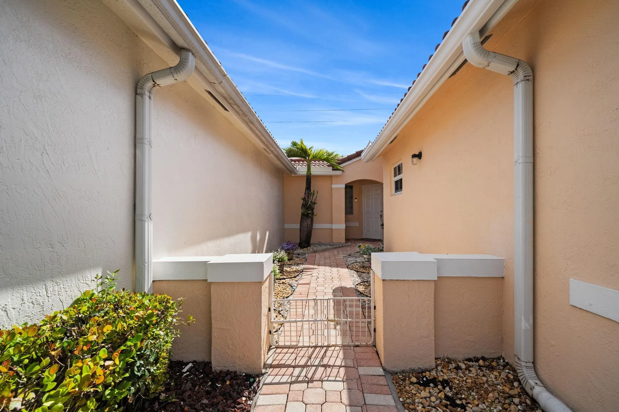 681 NW 172nd Ter