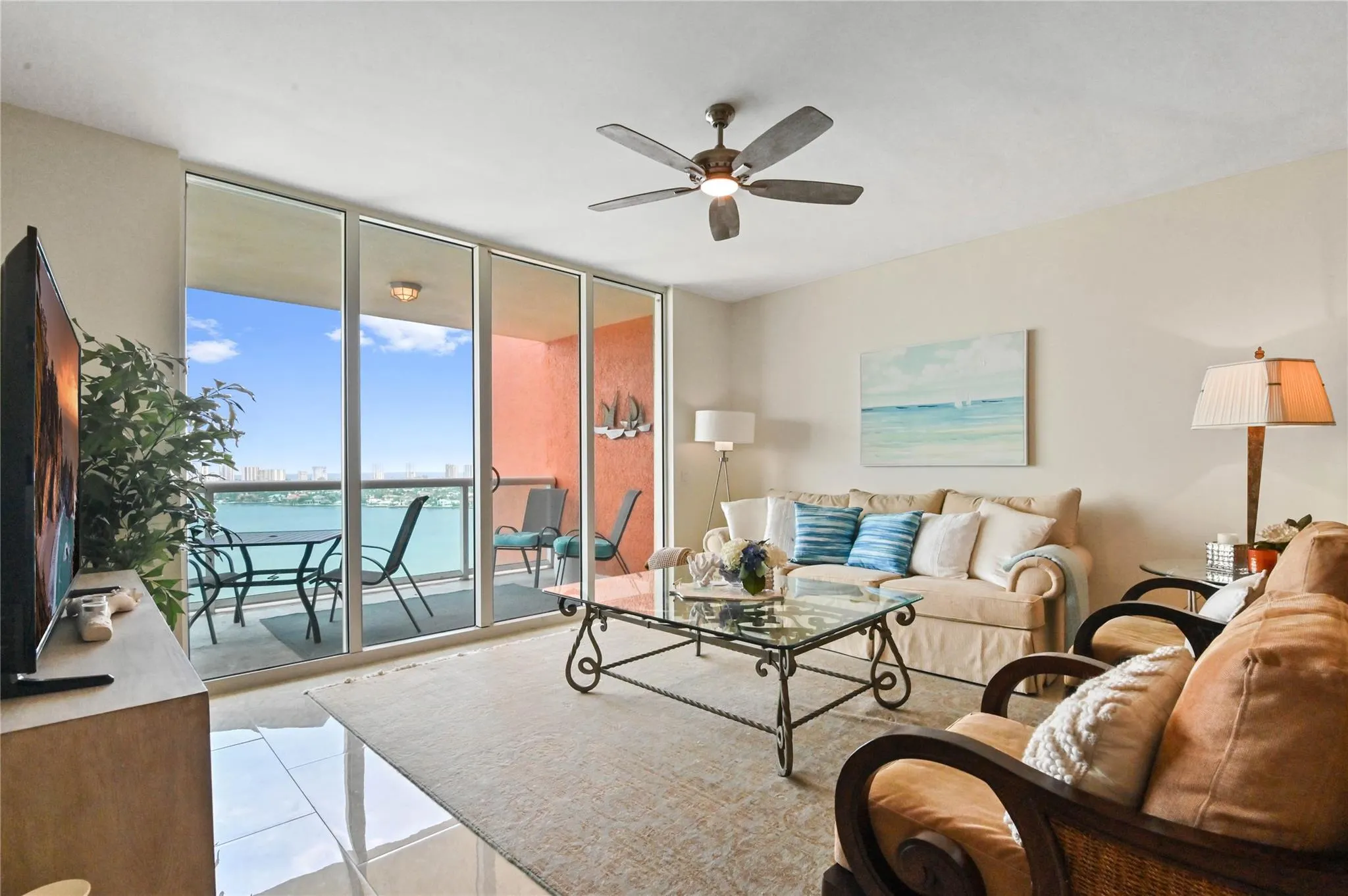 2650 Lake Shore Dr, #1704