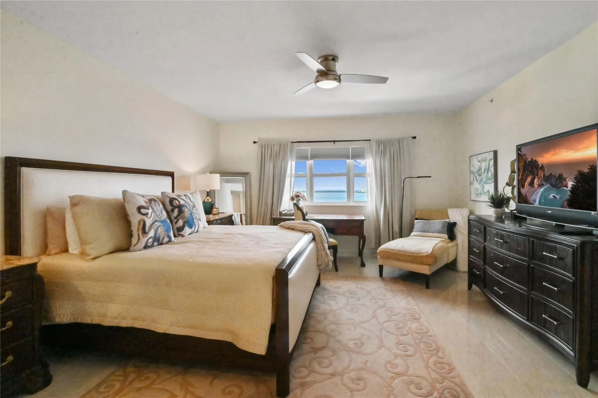 2650 Lake Shore Dr, #1704