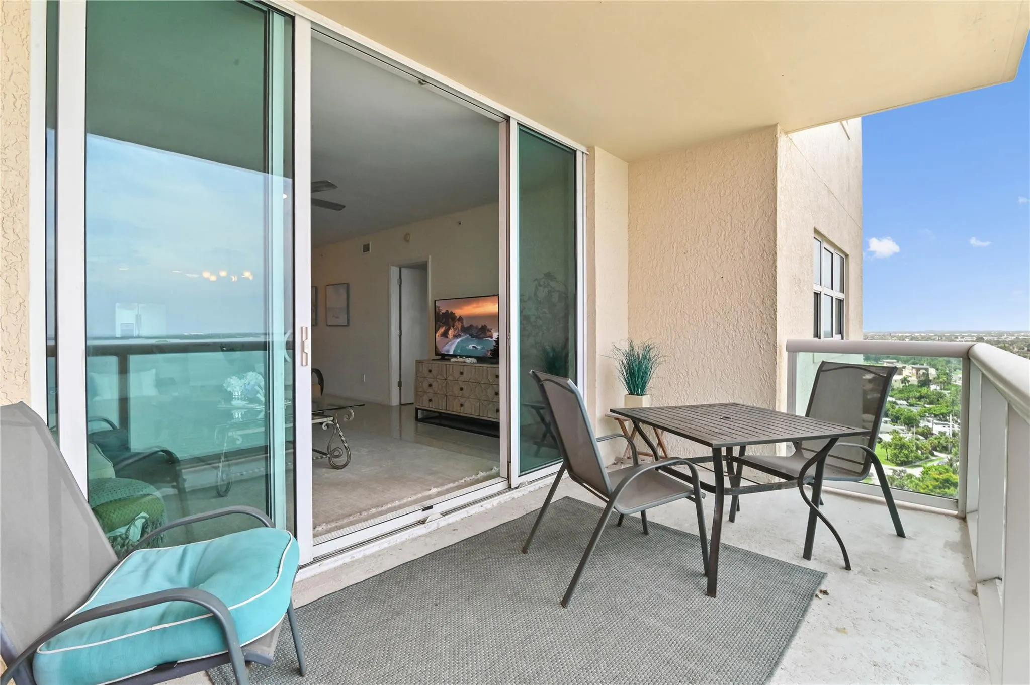 2650 Lake Shore Dr, #1704