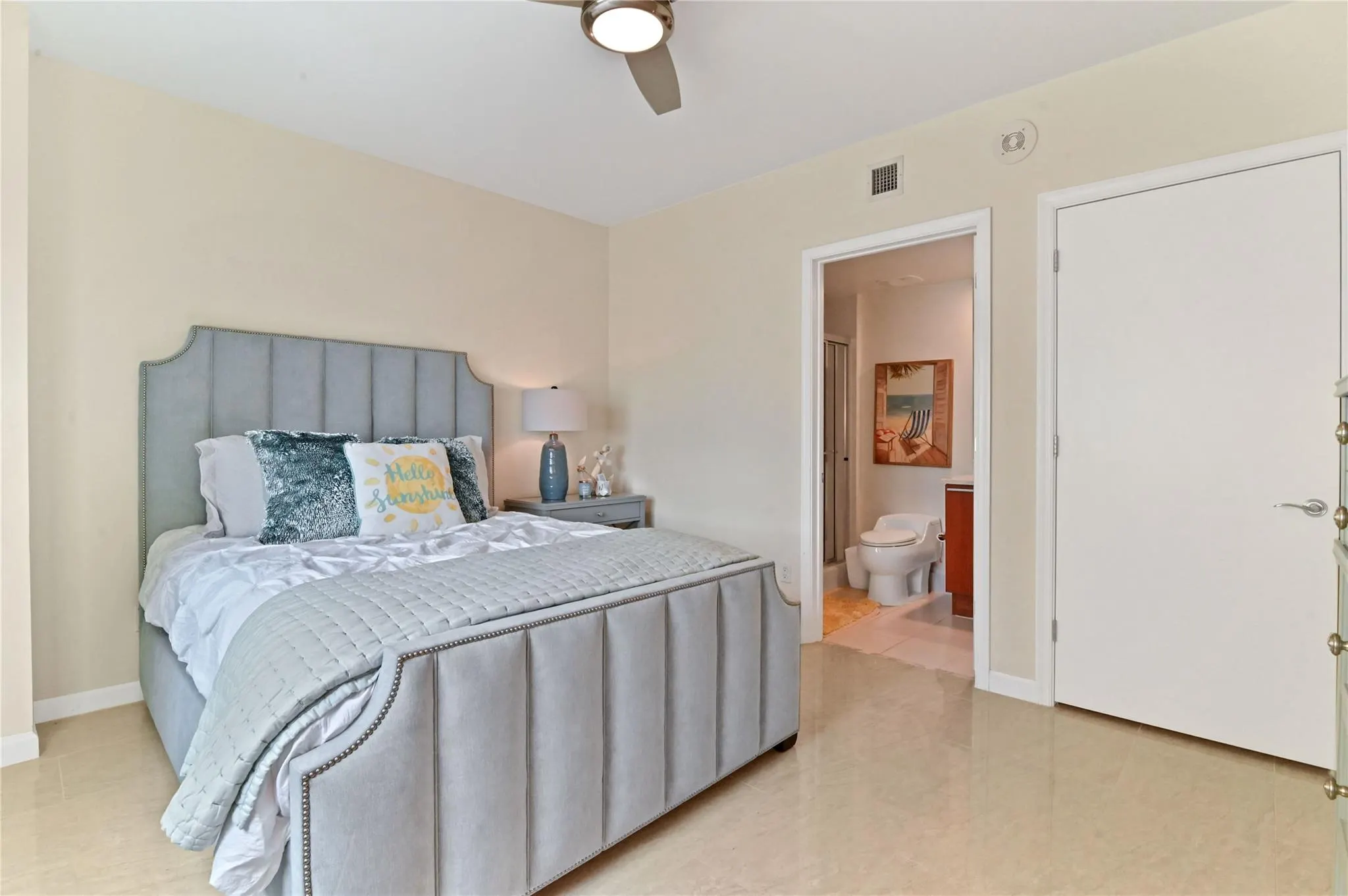 2650 Lake Shore Dr, #1704
