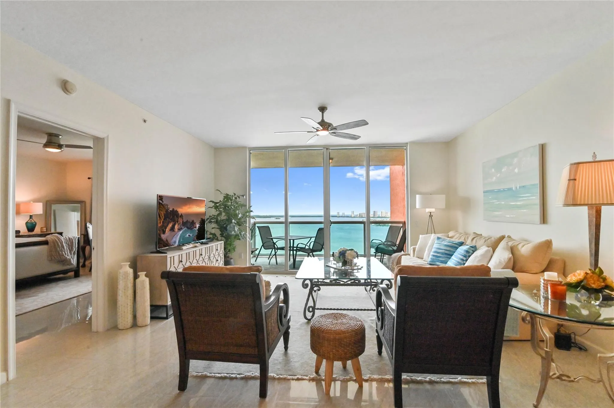 2650 Lake Shore Dr, #1704
