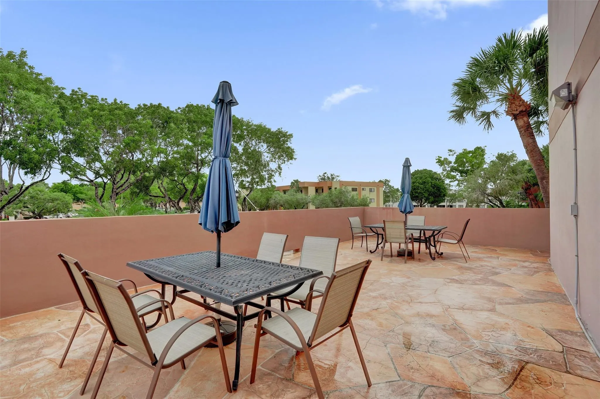 7432 Ashmont Circle, #208