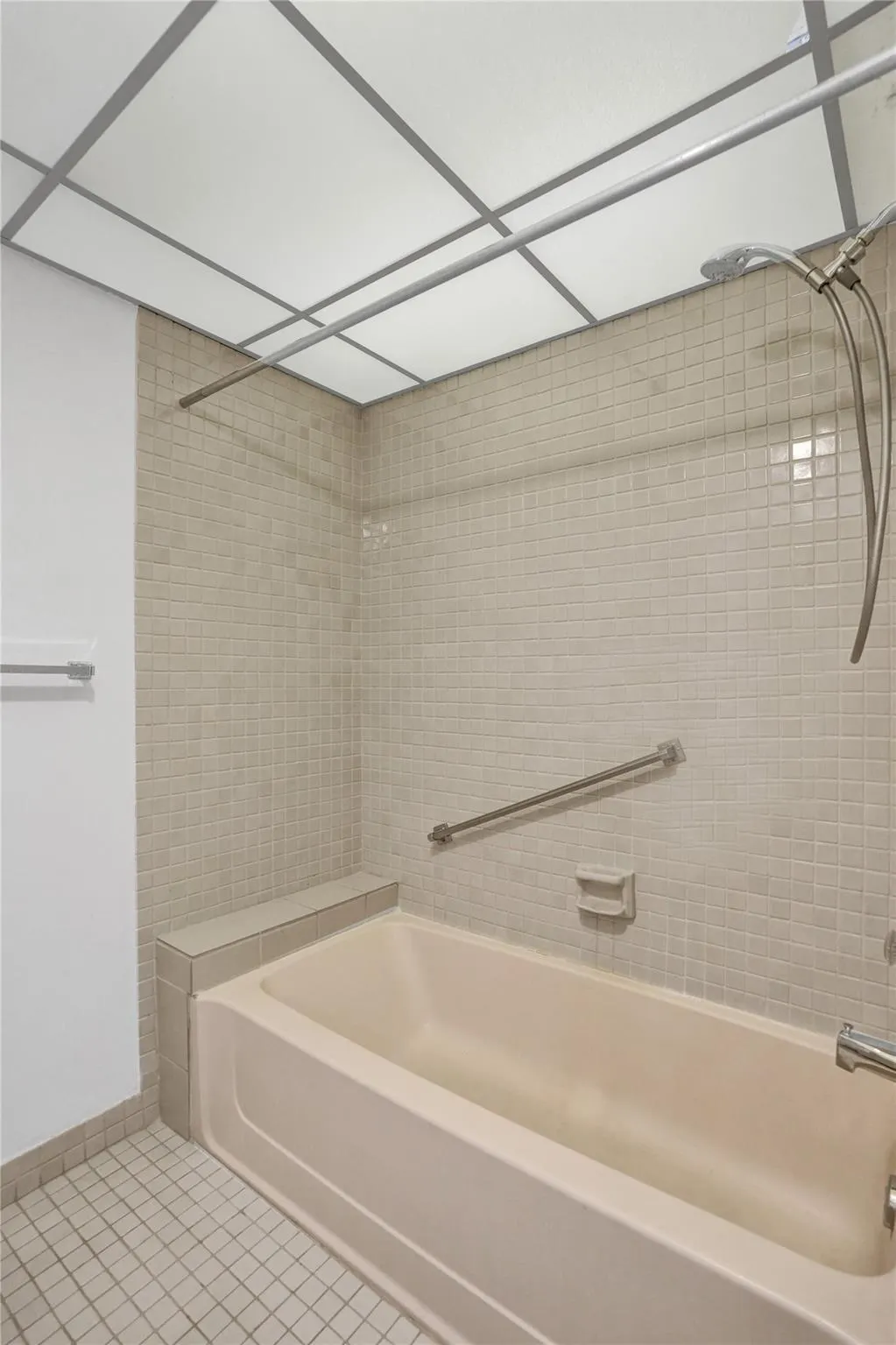7432 Ashmont Circle, #208