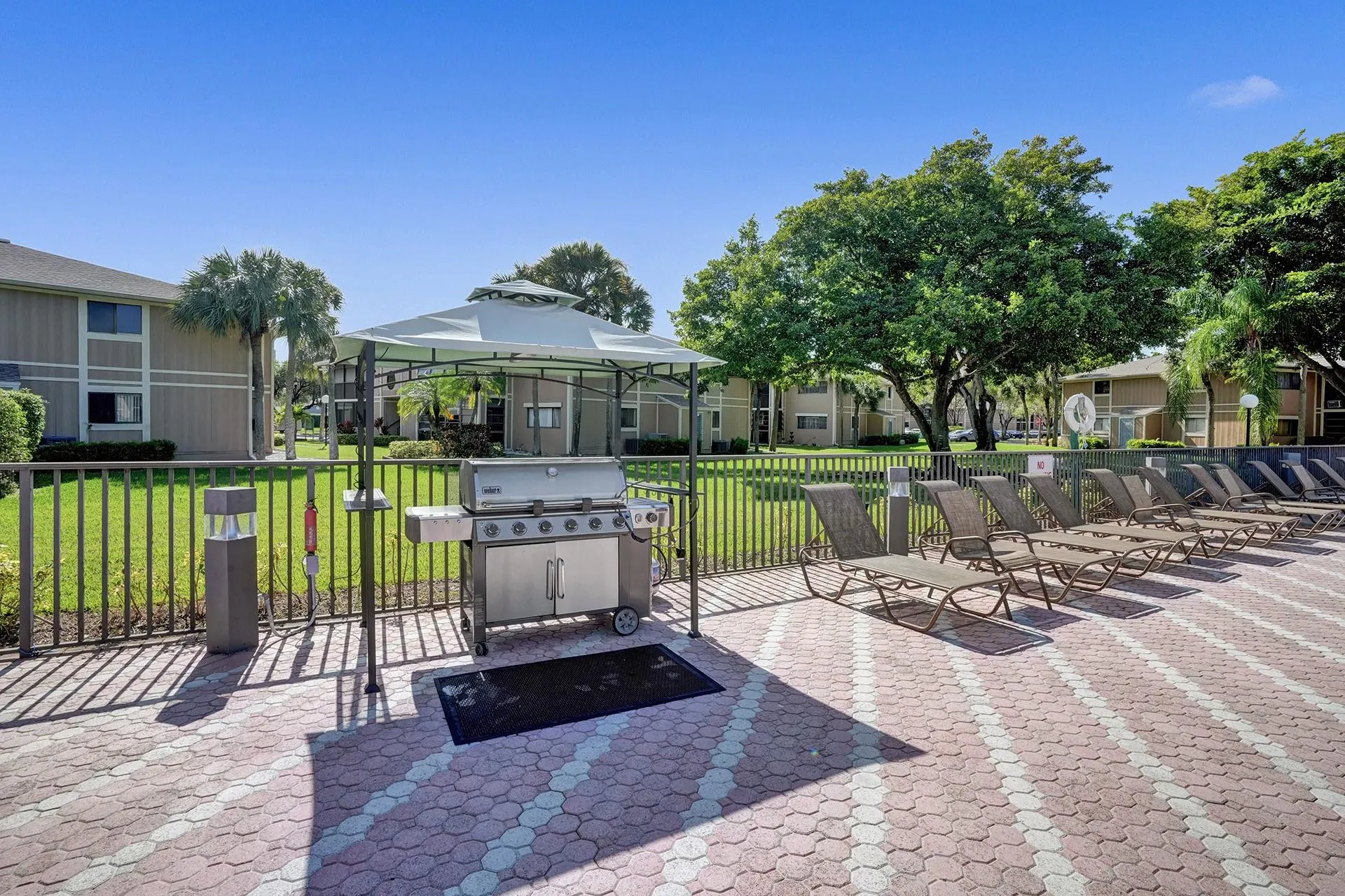 7432 Ashmont Circle, #208
