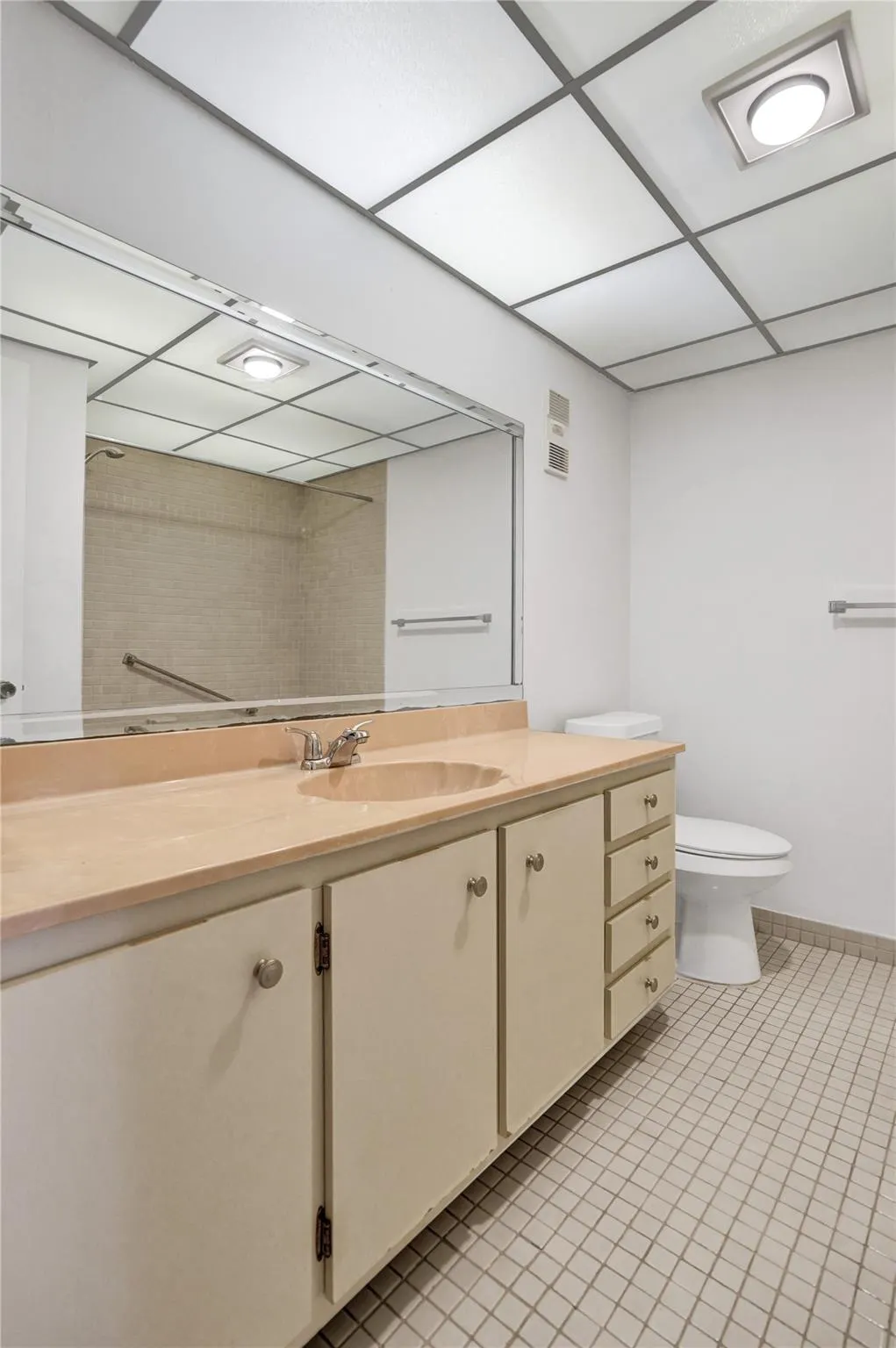 7432 Ashmont Circle, #208