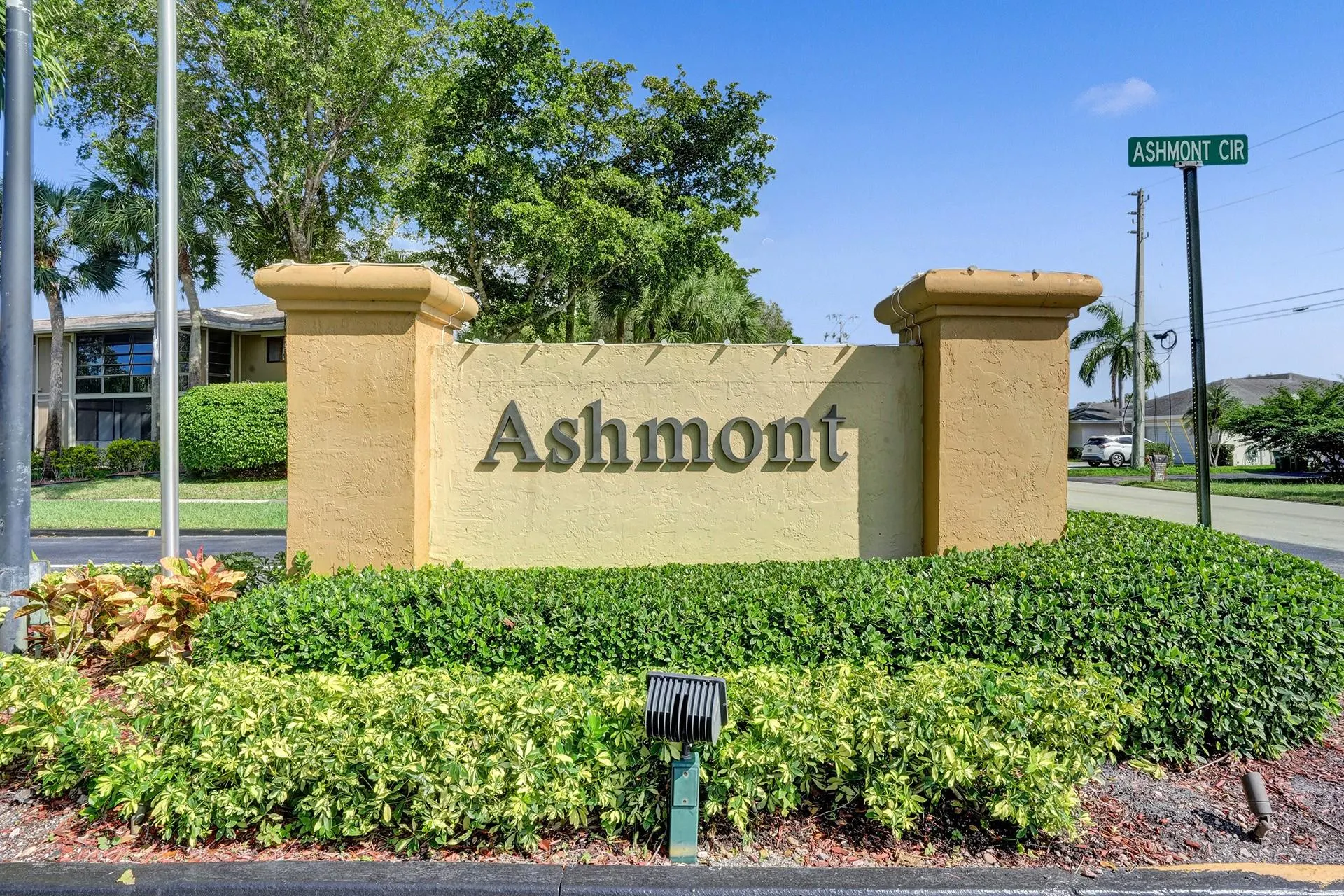 7432 Ashmont Circle, #208