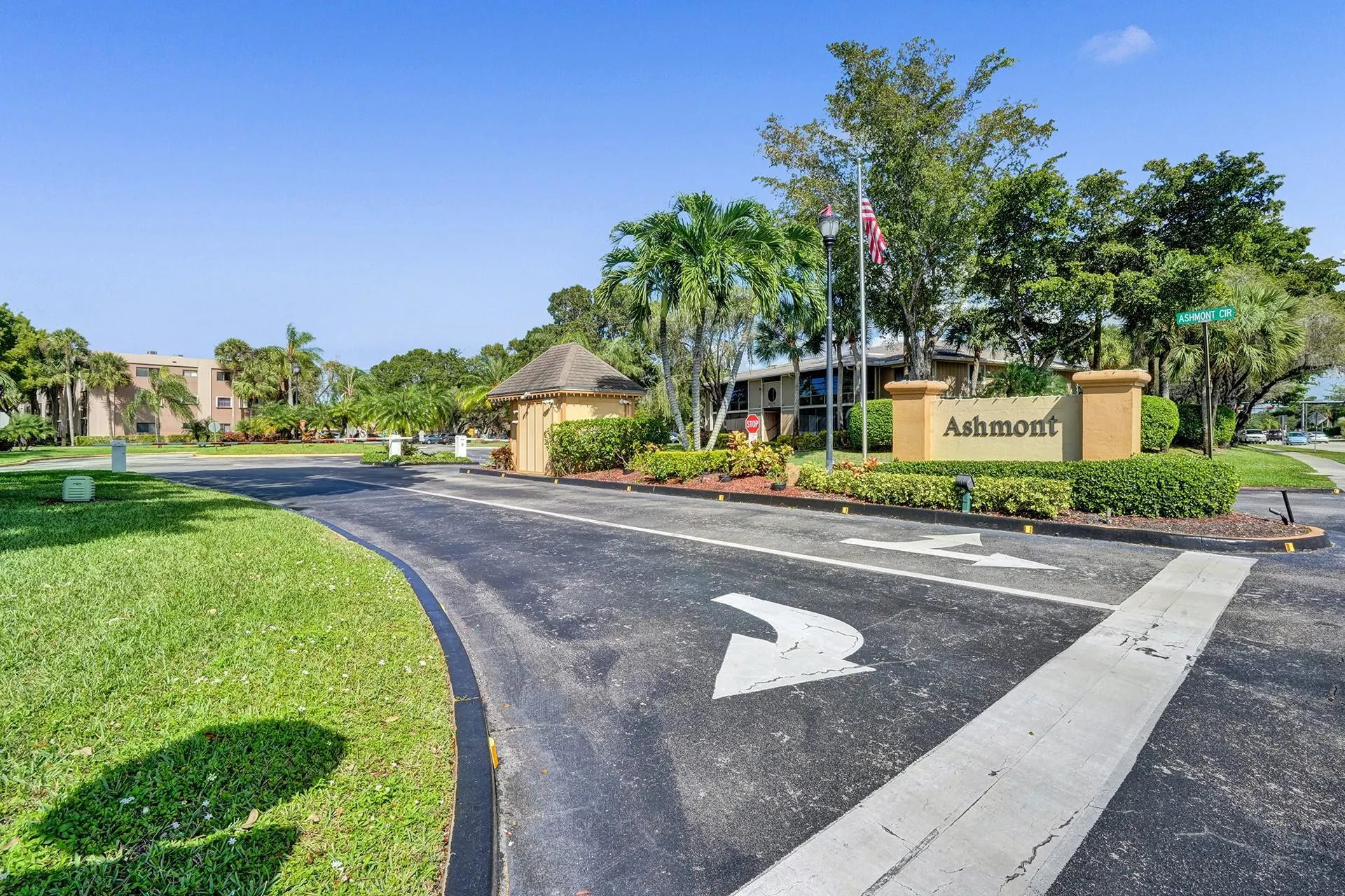 7432 Ashmont Circle, #208
