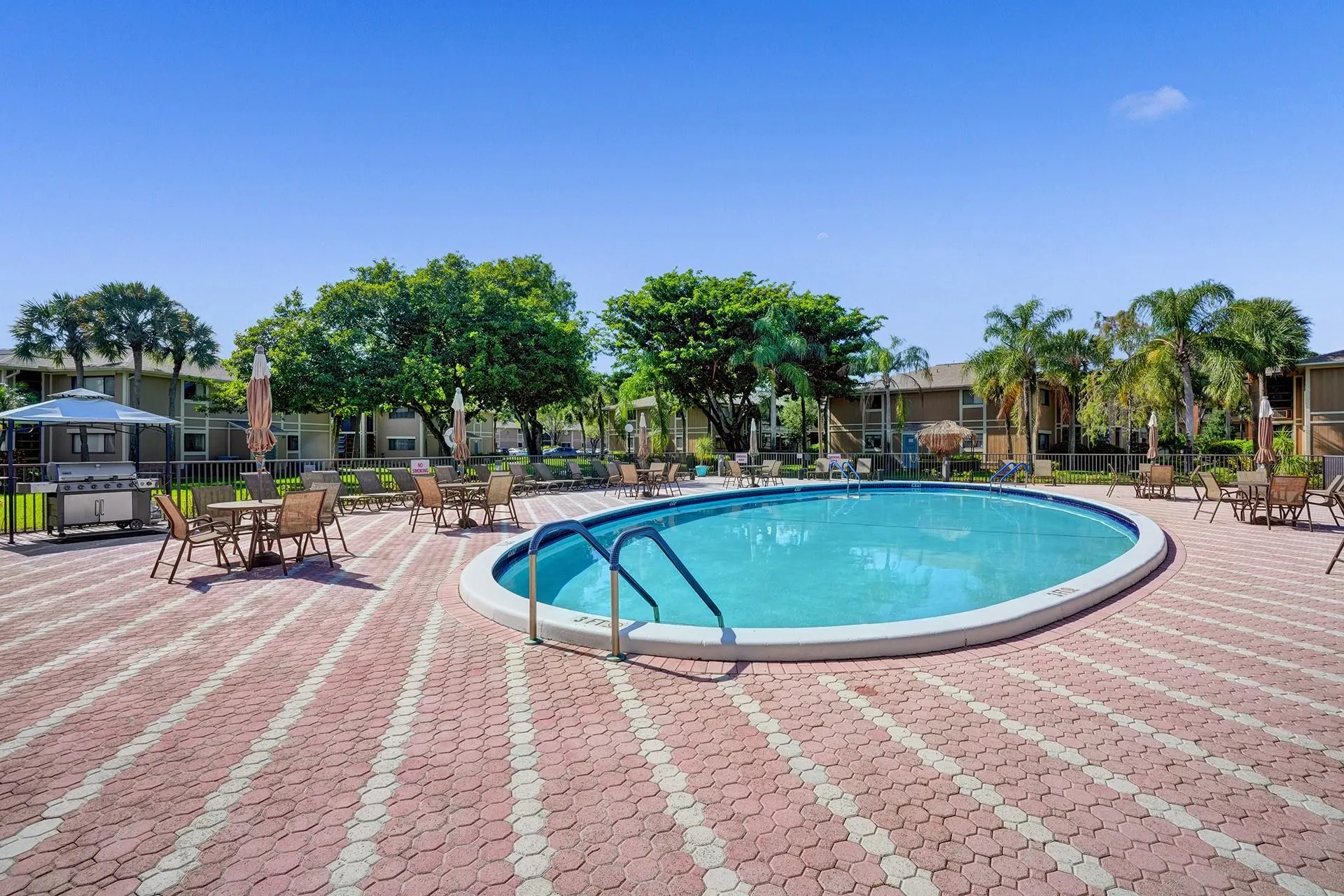 7432 Ashmont Circle, #208