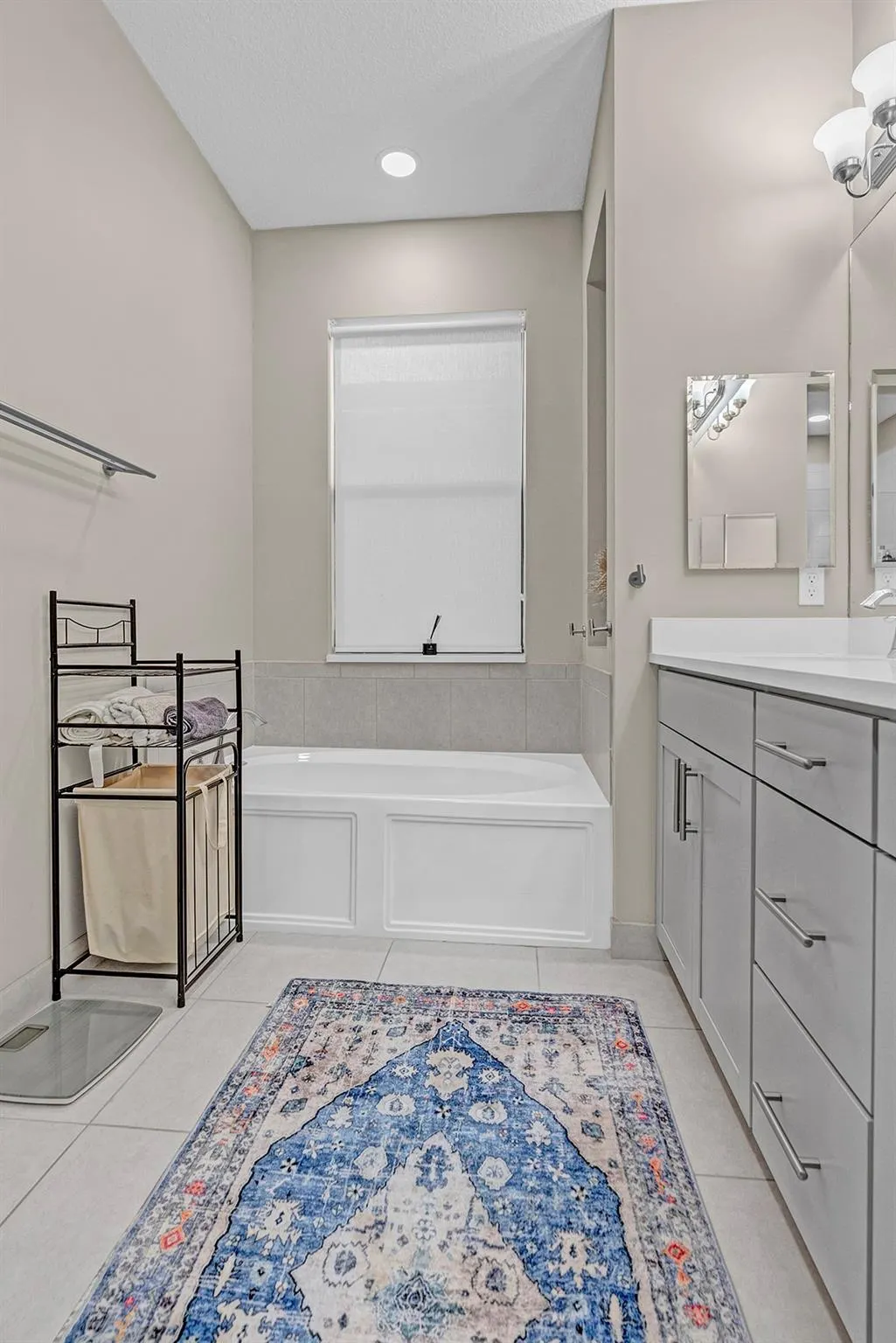 6091 Yerba Buena Ct