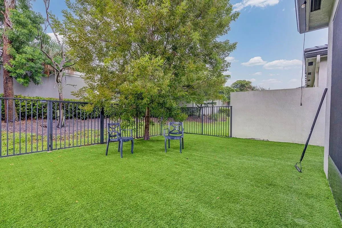 6091 Yerba Buena Ct