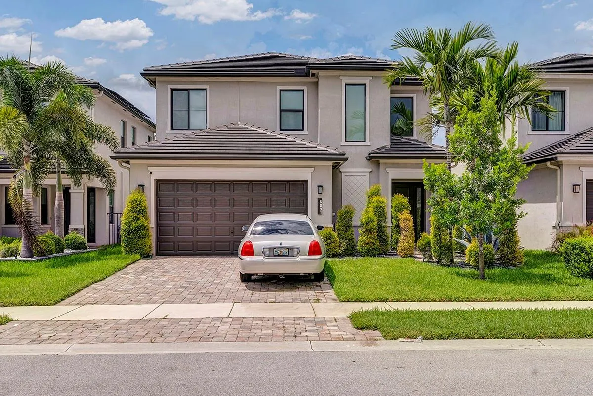 6091 Yerba Buena Ct