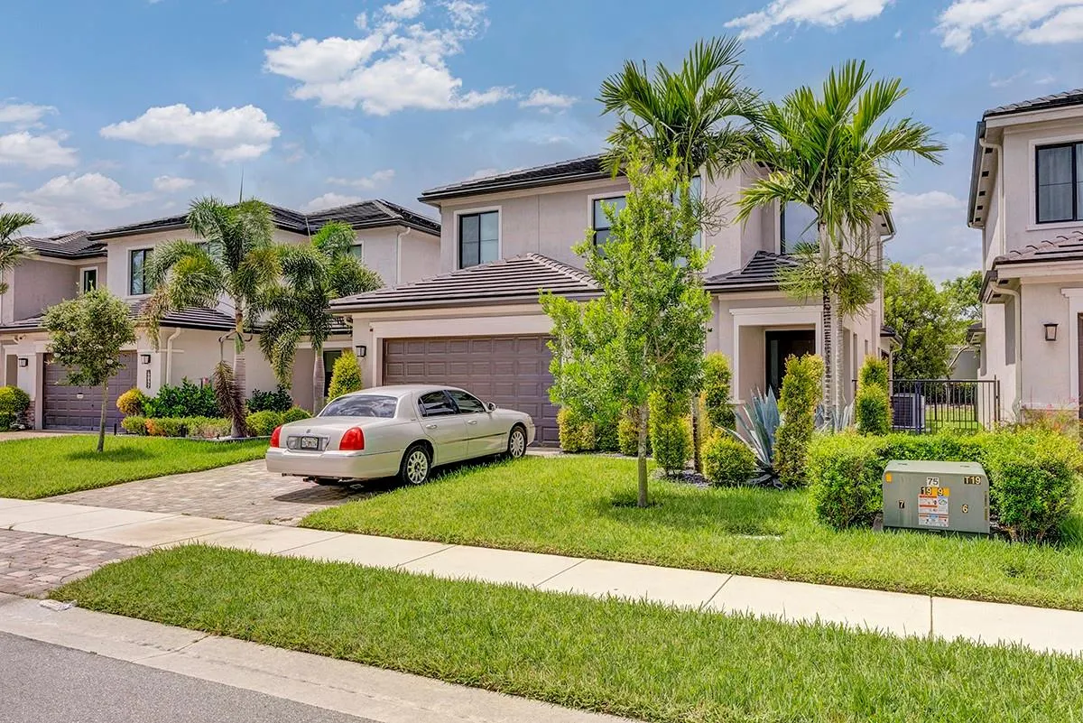 6091 Yerba Buena Ct