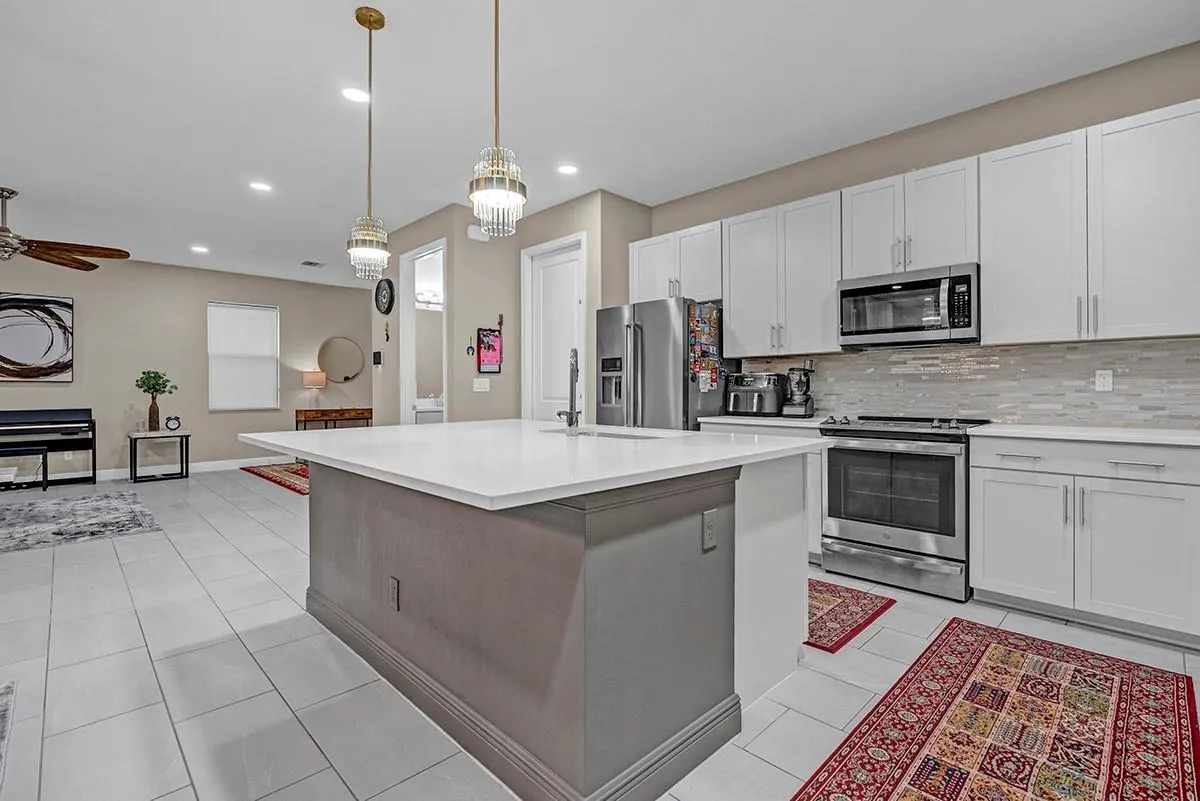 6091 Yerba Buena Ct