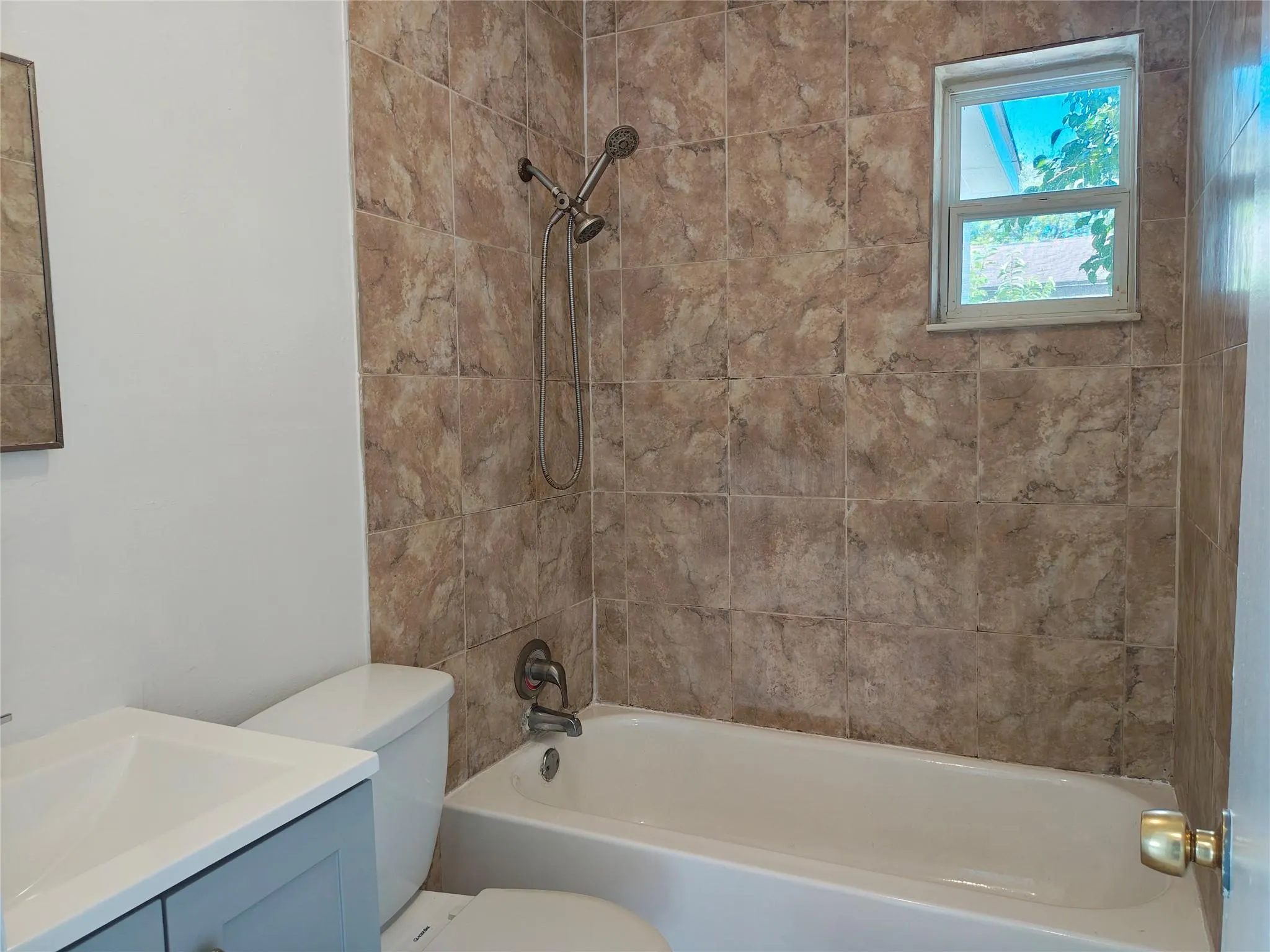 407 NW 13th Ave