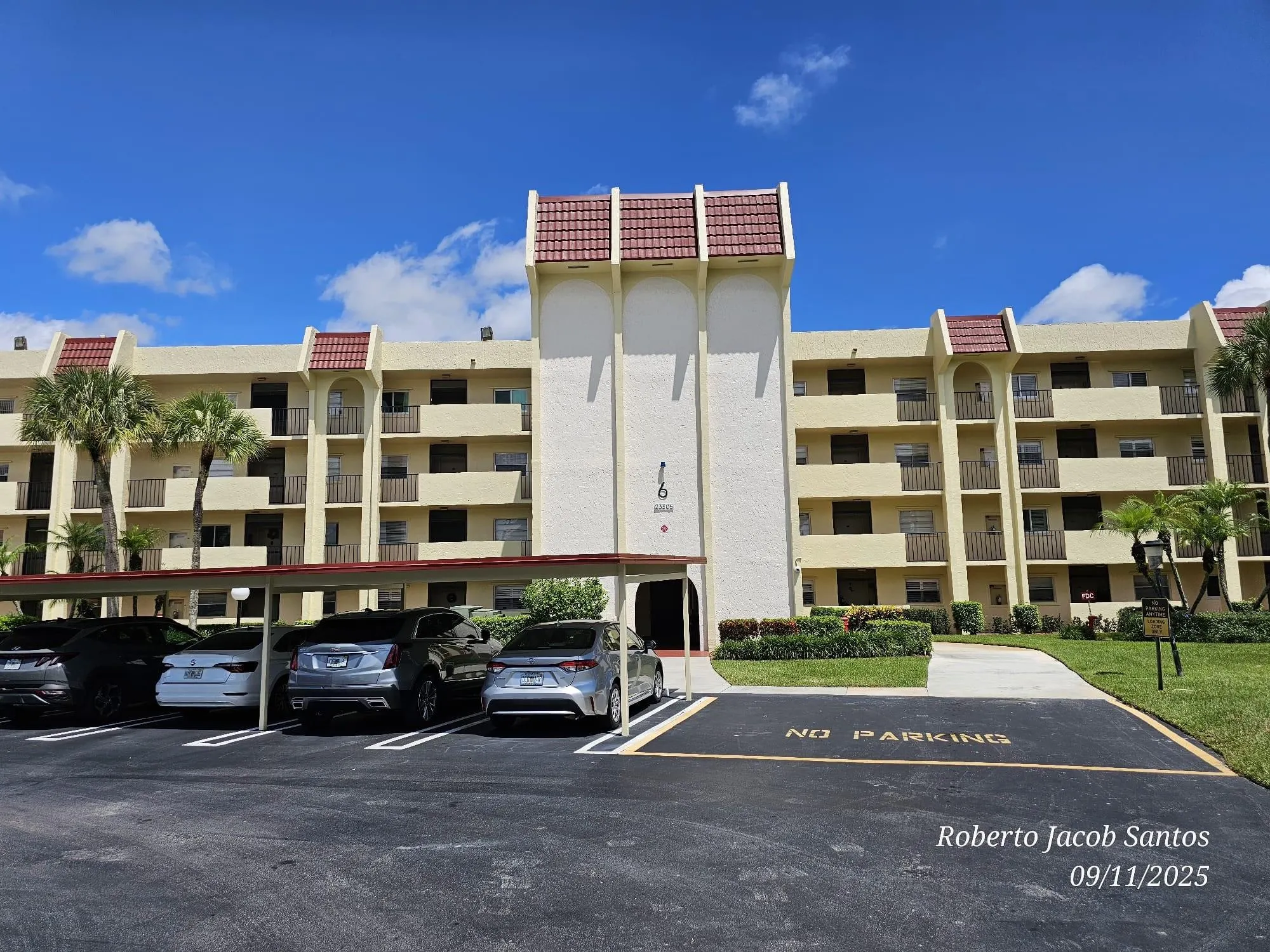 23305 Barwood Ln, #207