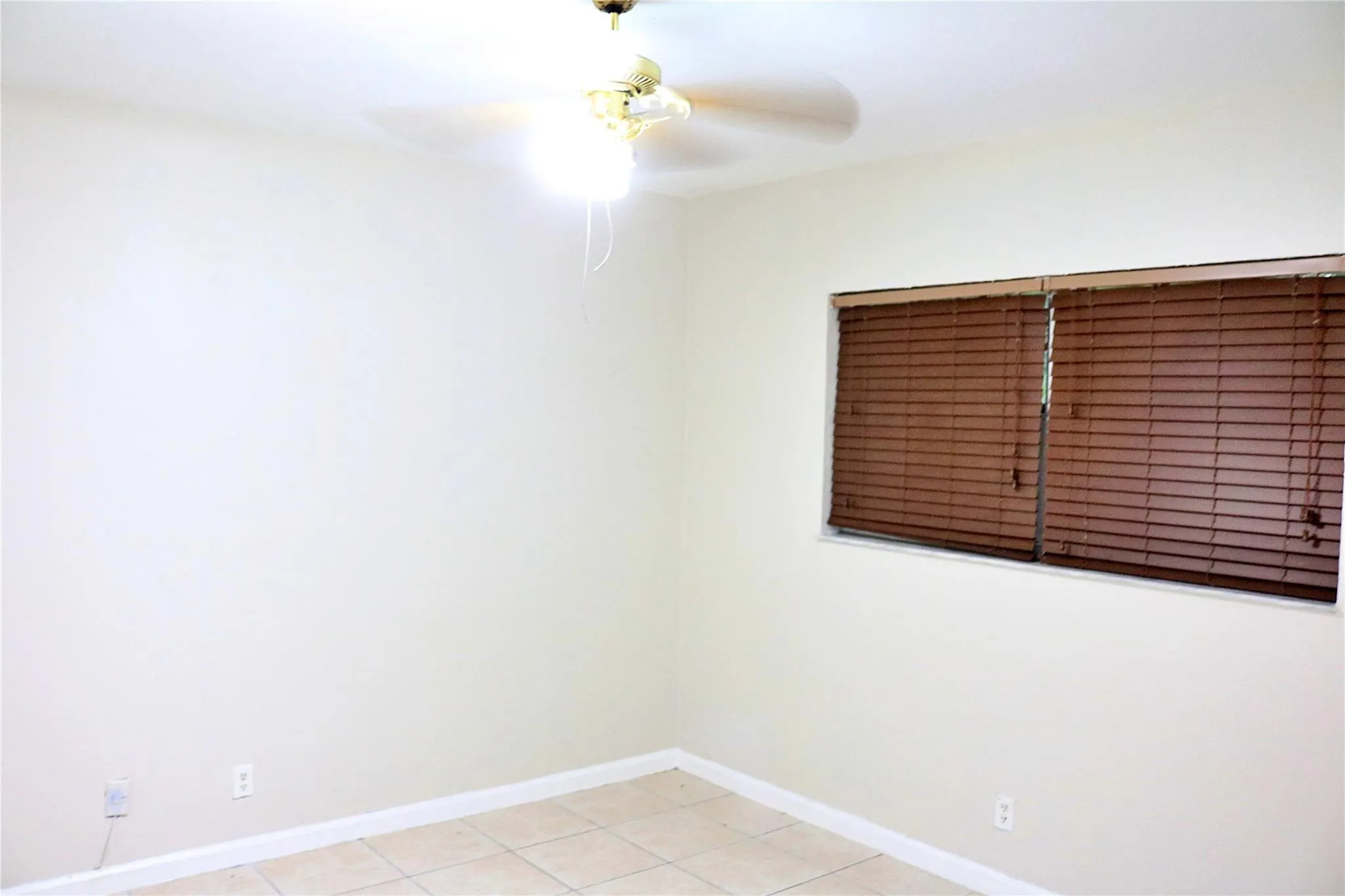 11200 NW 39th St