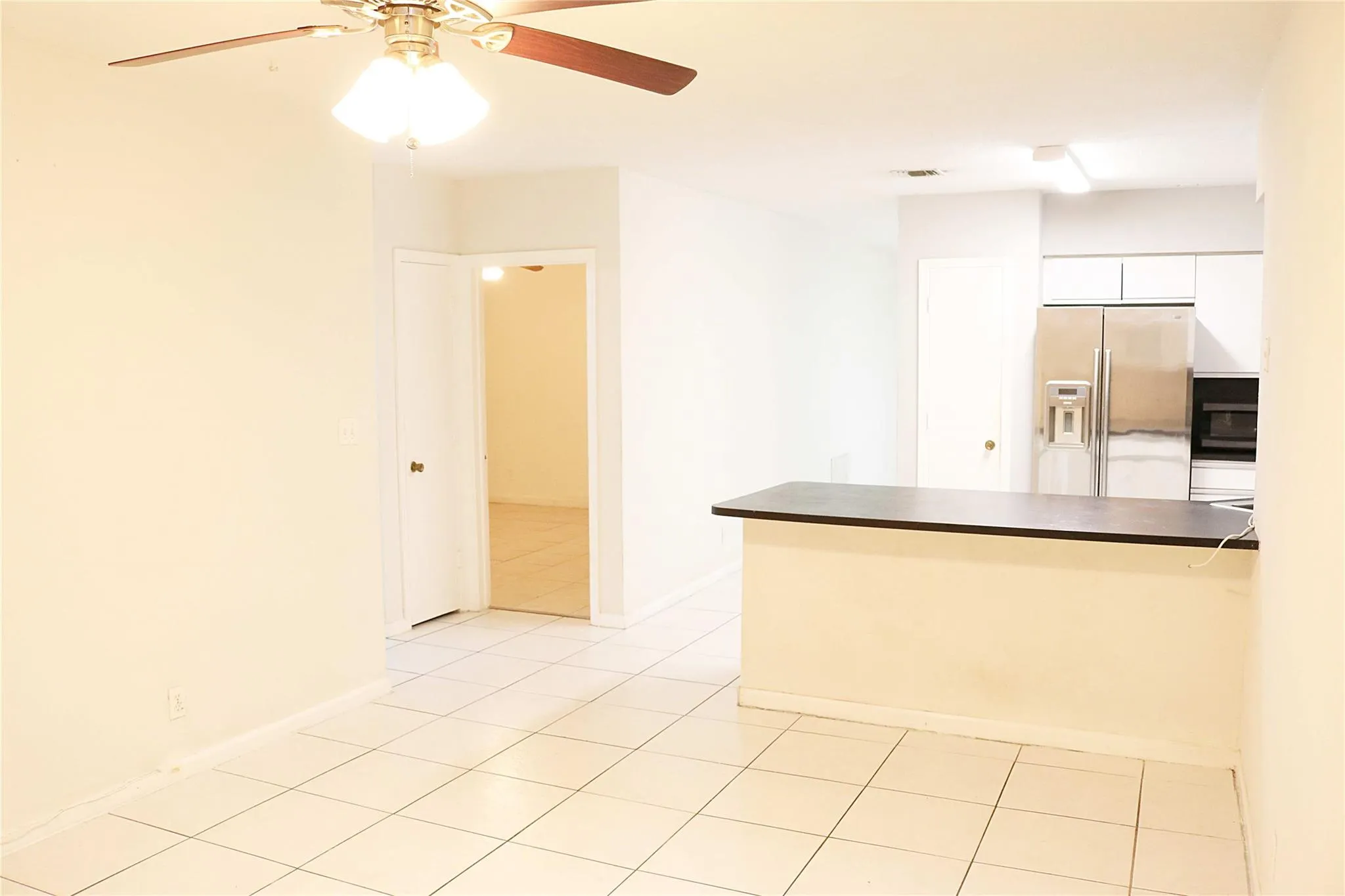 11200 NW 39th St