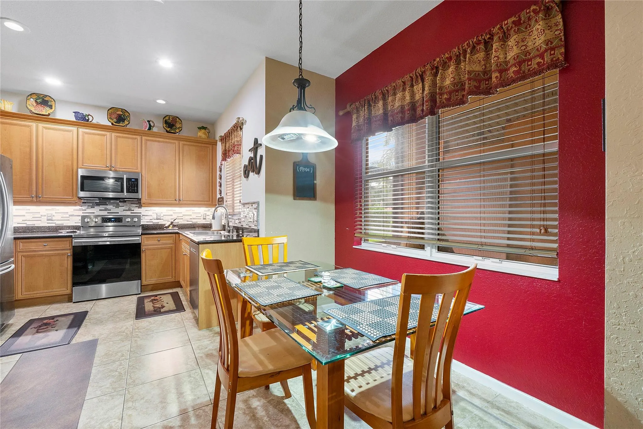 10833 Bitternut Hickory Ln