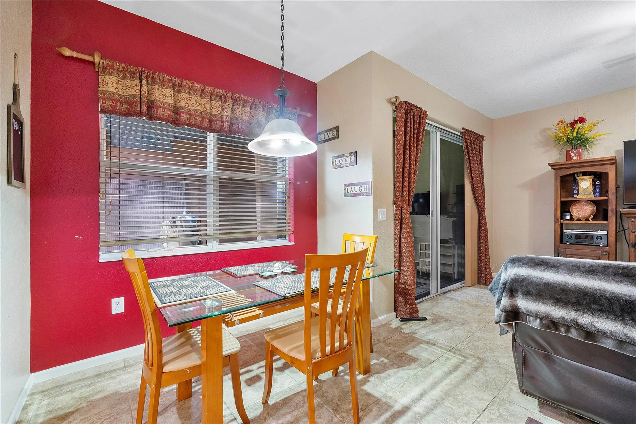 10833 Bitternut Hickory Ln