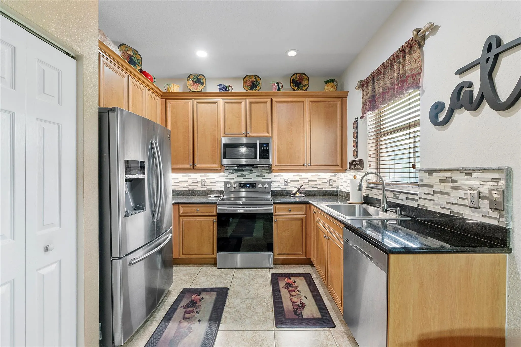 10833 Bitternut Hickory Ln