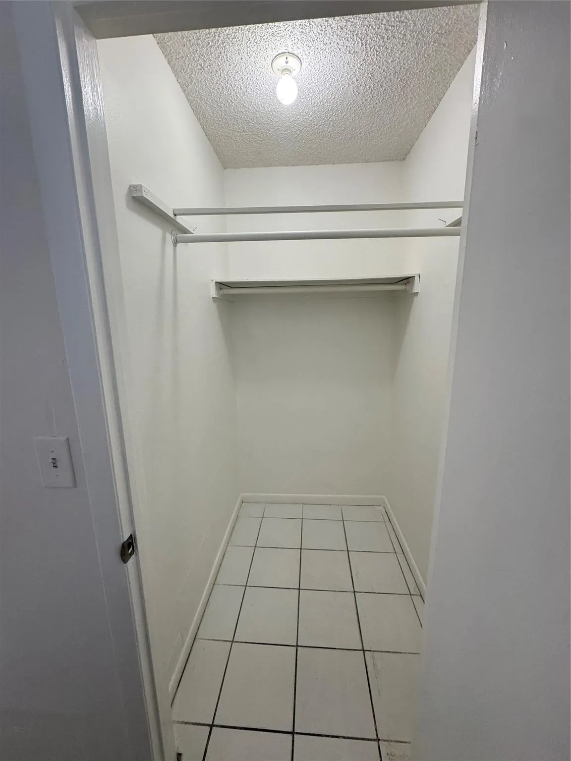 3574 Saranac Ave, #3574