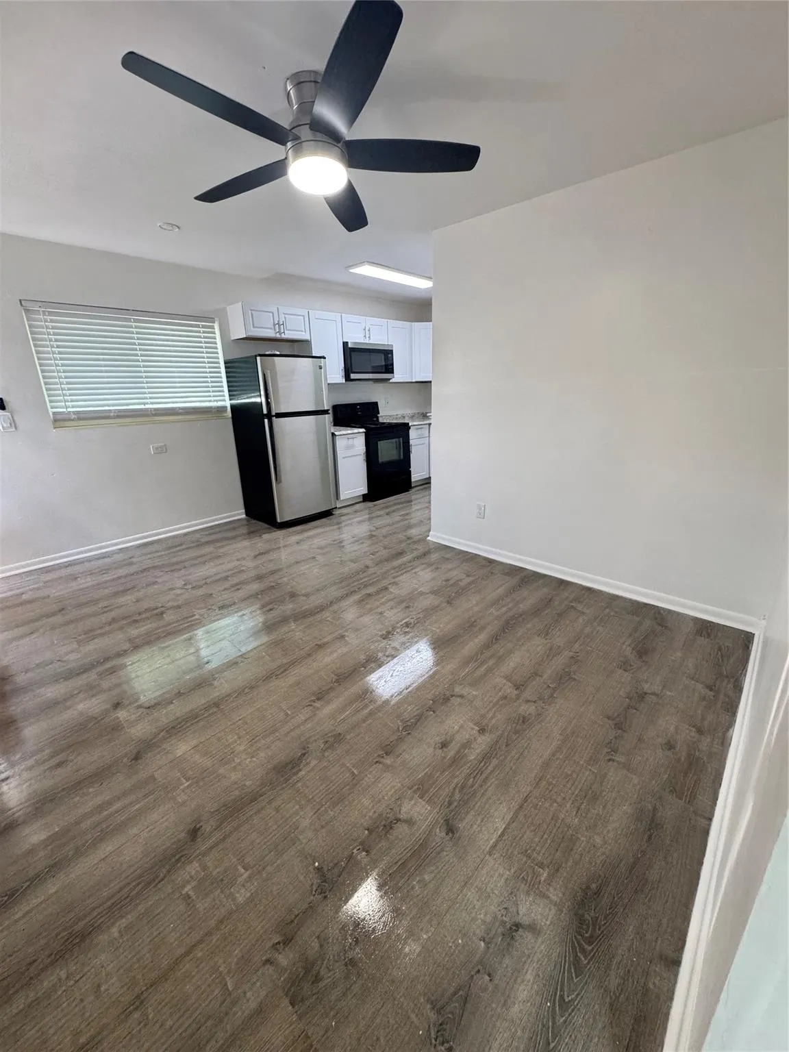 411 S C St, #Back