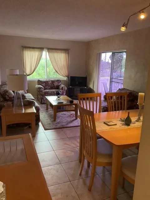 3300 NE 10th Ter, #61