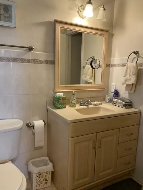 3300 NE 10th Ter, #61