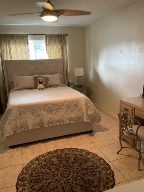 3300 NE 10th Ter, #61