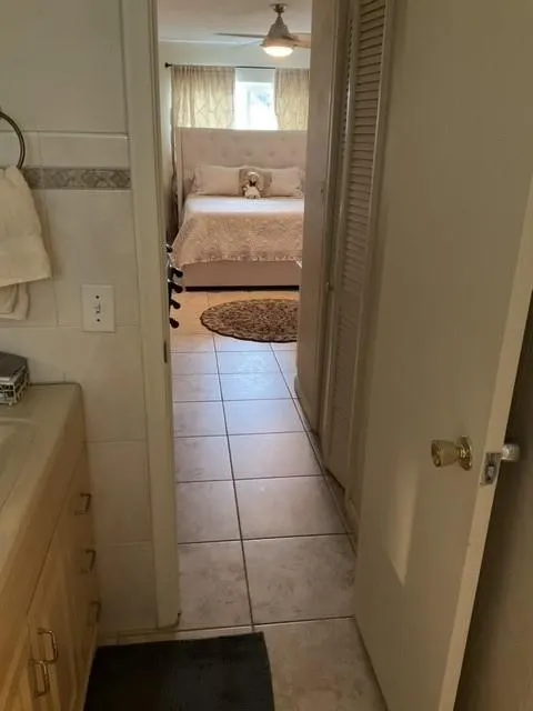 3300 NE 10th Ter, #61