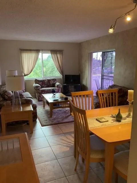 3300 NE 10th Ter, #61