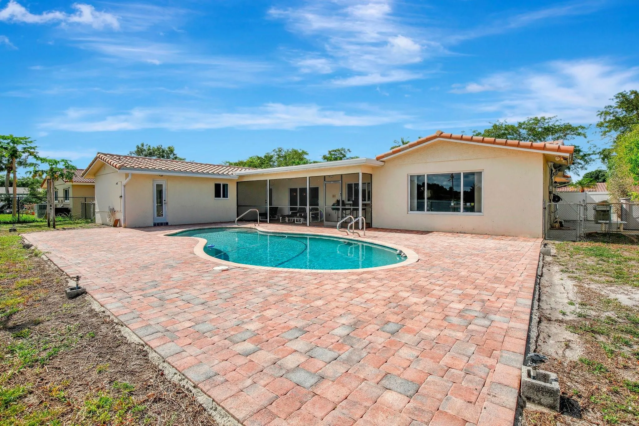 7101 SW 18th St