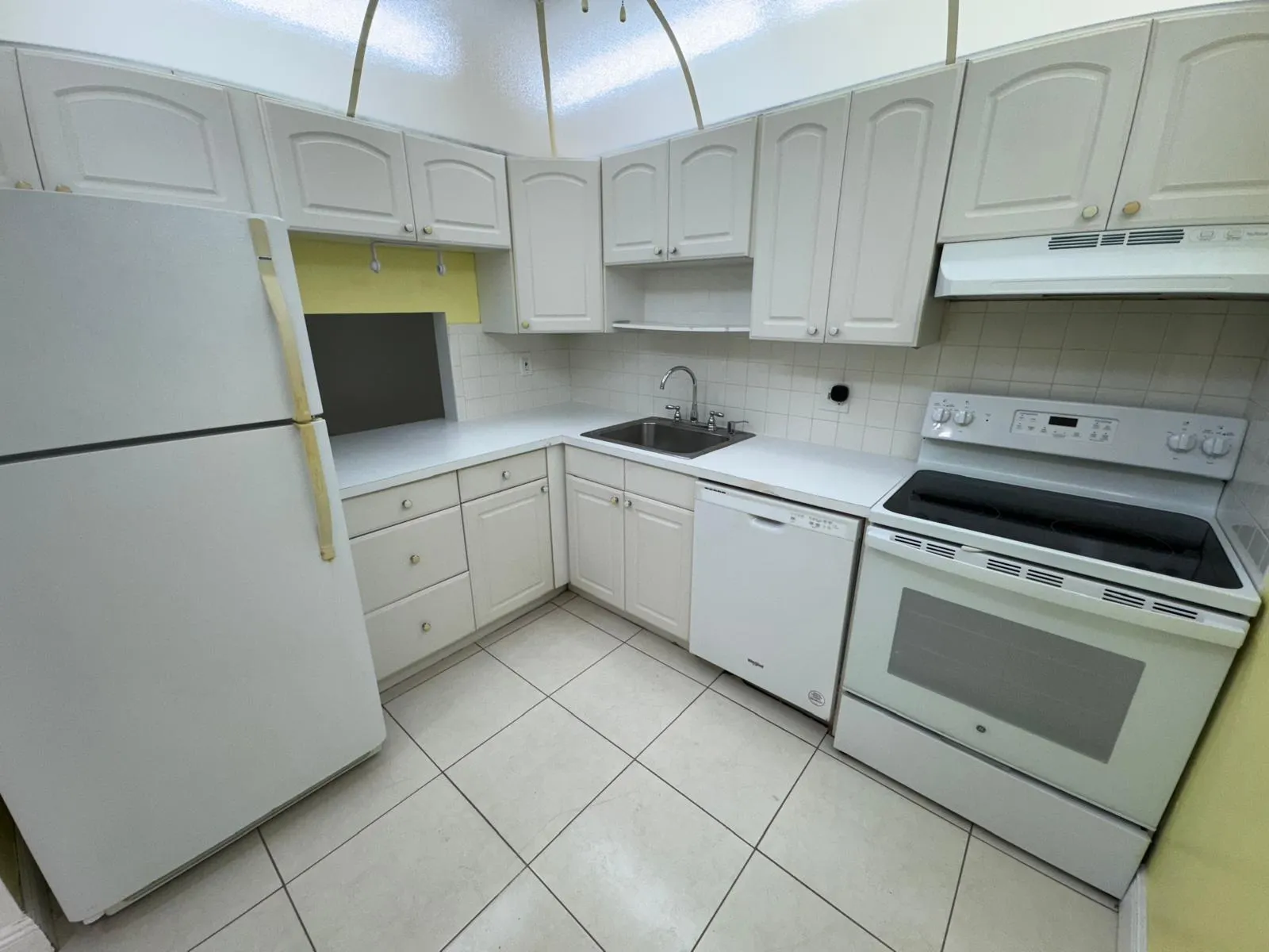 7797 Golf Circle Dr, #304
